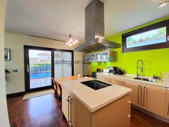 5 soveværelse Villa til salg i Torreguadiaro med garage - € 1.190.000 (Ref: 6340654)