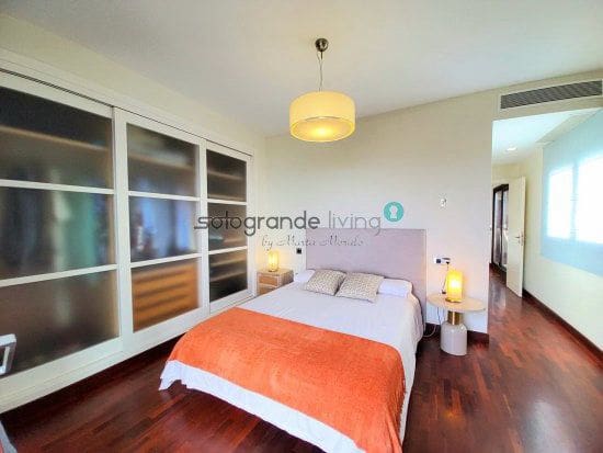 5 soveværelse Villa til salg i Torreguadiaro med garage - € 1.190.000 (Ref: 6340654)