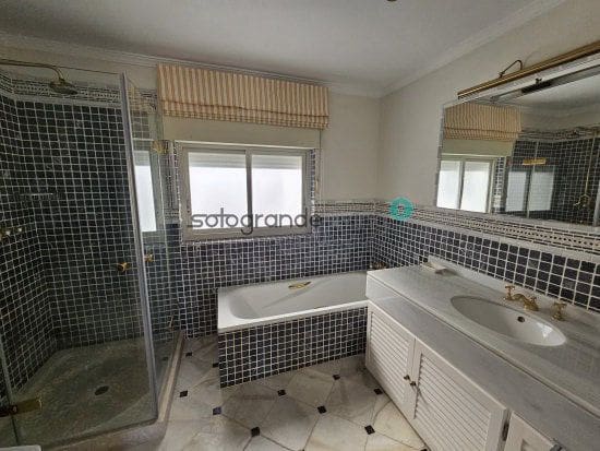 4 soveværelse Lejlighed til salg i Sotogrande - € 1.650.000 (Ref: 6360879)