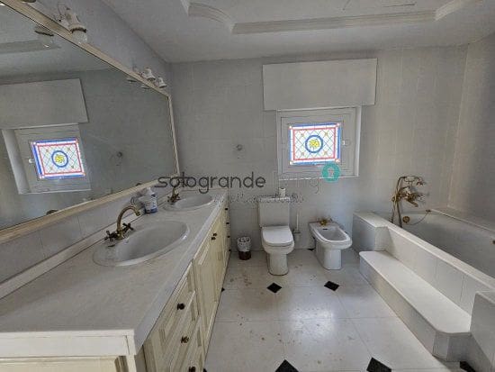 4 soveværelse Lejlighed til salg i Sotogrande - € 1.650.000 (Ref: 6360879)