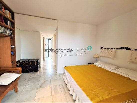 3 bedroom Apartment for sale in Sotogrande with garage - € 340,000 (Ref: 6447869)