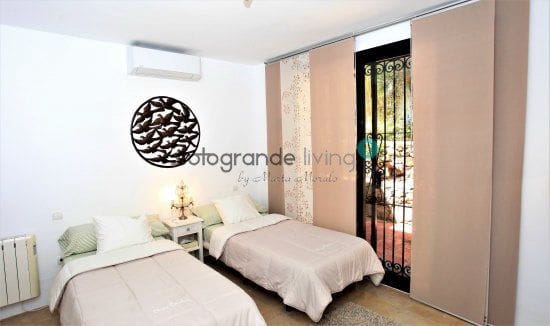 4 slaapkamer Villa te koop in Manilva met garage - € 1.250.000 (Ref: 6841761)