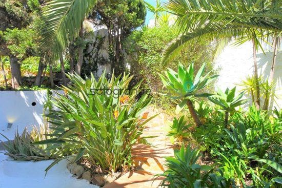 4 slaapkamer Villa te koop in Manilva met garage - € 1.250.000 (Ref: 6841761)