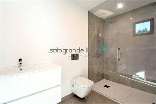 4 chambre Villa/Maison à vendre à Estepona - 1 499 000 € (Ref: 6945462)