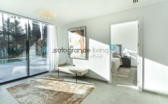 4 chambre Villa/Maison à vendre à Estepona - 1 499 000 € (Ref: 6945462)