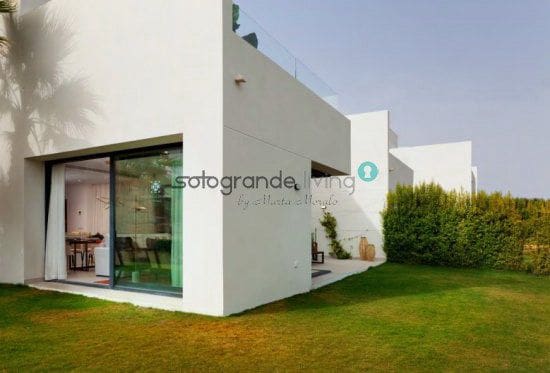3 bedroom Villa for sale in Casares - € 805,000 (Ref: 6952991)