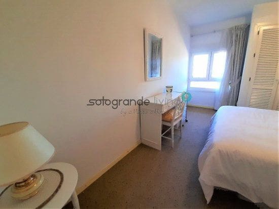 4 camera da letto Appartamento da affittare in Sotogrande con garage - 3.000 € (Rif: 6998265)