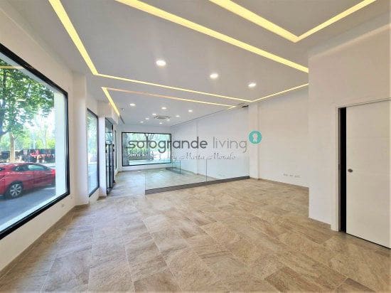 Erhverv til salg i Guadiaro, San Roque - € 319.000 (Ref: 7020798)