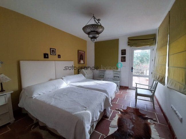 10 bedroom Villa for holiday rental in Sotogrande - € 8,750 (Ref: 7154188)