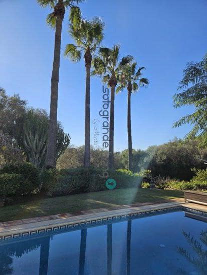 6 Zimmer Villa zu verkaufen in Sotogrande - 2.780.000 € (Ref: 7211410)