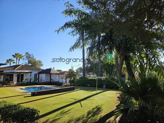 6 Zimmer Villa zu verkaufen in Sotogrande - 2.780.000 € (Ref: 7211410)