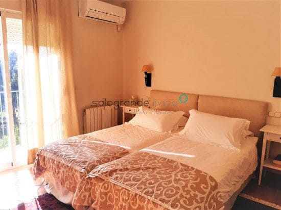 5 soveværelse Villa til leje i Sotogrande - € 5.000 (Ref: 7259937)