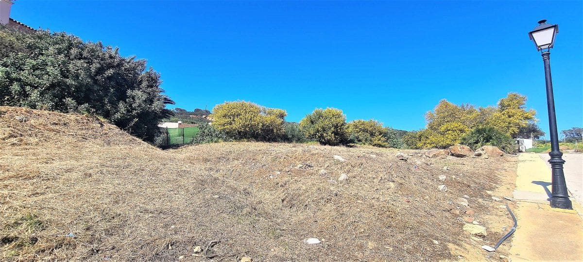 Grunde uden byggetilladelser til salg i Torreguadiaro - € 250.000 (Ref: 7304068)