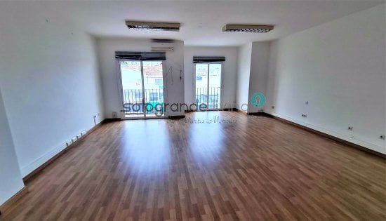 5 soverom Kontor til salgs i Pueblo Nuevo de Guadiaro, San Roque - € 225 000 (Ref: 7384548)