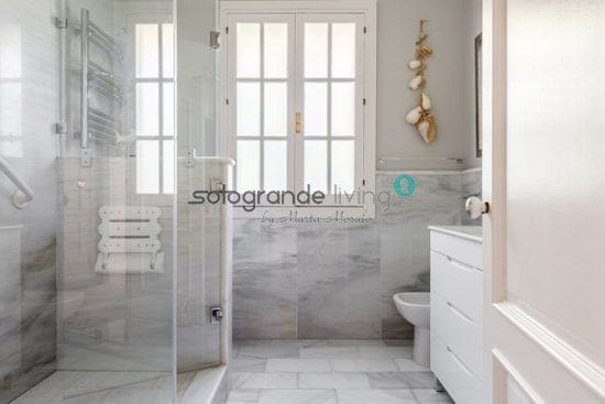 5 bedroom Villa for sale in Sotogrande - € 2,800,000 (Ref: 7389421)