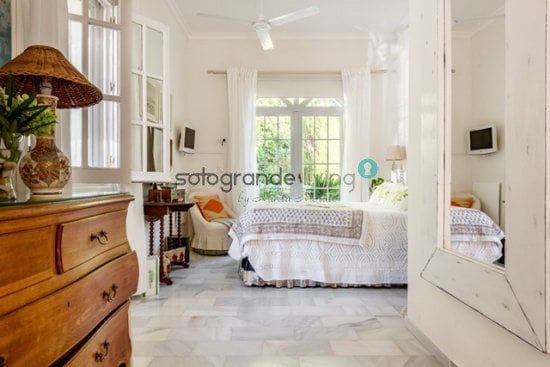 5 bedroom Villa for sale in Sotogrande - € 2,800,000 (Ref: 7389421)