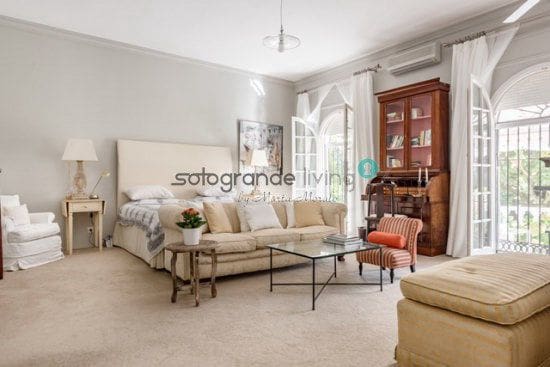 5 bedroom Villa for sale in Sotogrande - € 2,800,000 (Ref: 7389421)