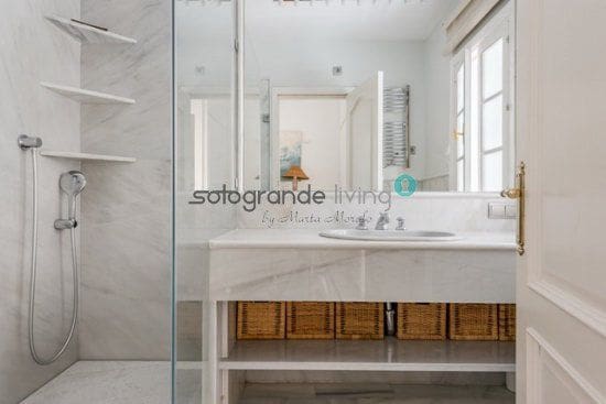 5 bedroom Villa for sale in Sotogrande - € 2,800,000 (Ref: 7389421)