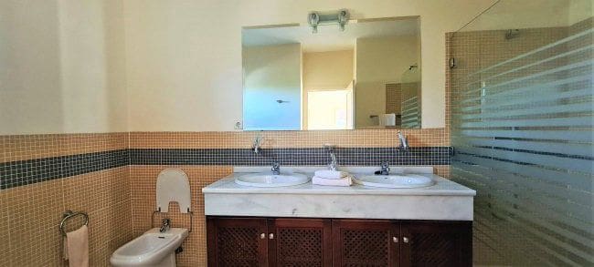 5 bedroom Villa for sale in Sotogrande - € 2,100,000 (Ref: 7474636)