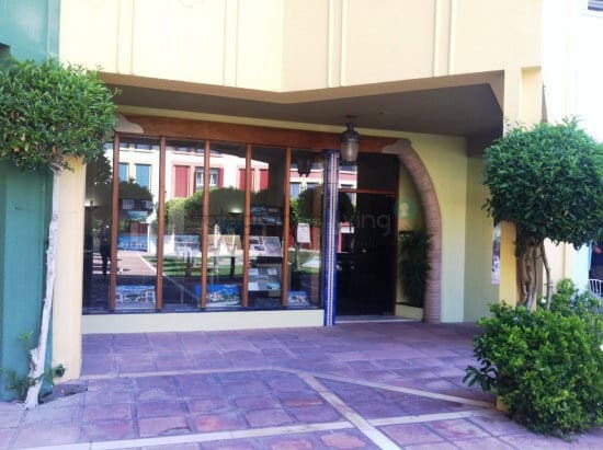 Kommersiell til salgs i Sotogrande - € 285 000 (Ref: 7496467)