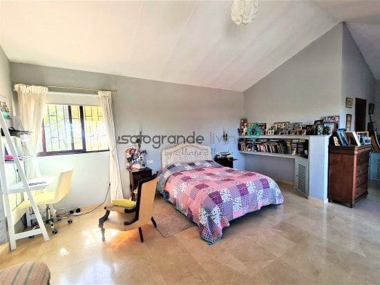 7 soveværelse Finca/Landehus til salg i San Enrique de Guadiaro - € 875.000 (Ref: 7499057)