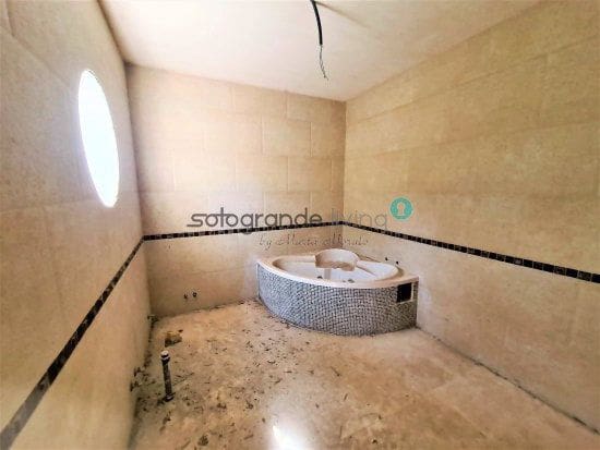 7 soveværelse Finca/Landehus til salg i San Enrique de Guadiaro - € 875.000 (Ref: 7499057)
