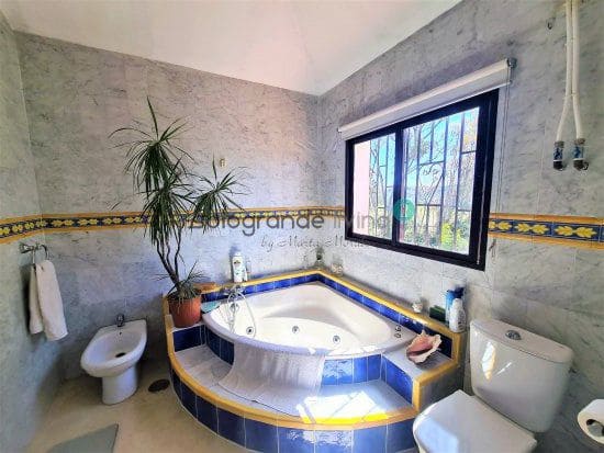 7 soveværelse Finca/Landehus til salg i San Enrique de Guadiaro - € 875.000 (Ref: 7499057)