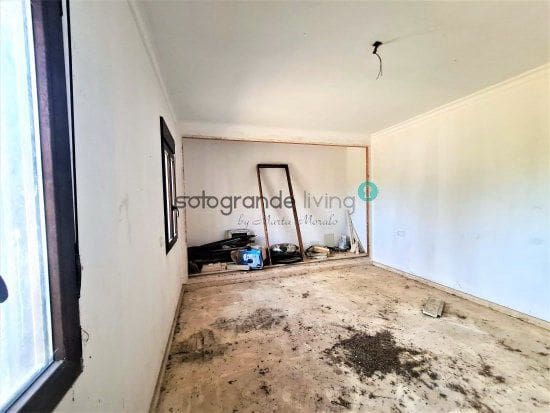 7 soveværelse Finca/Landehus til salg i San Enrique de Guadiaro - € 875.000 (Ref: 7499057)