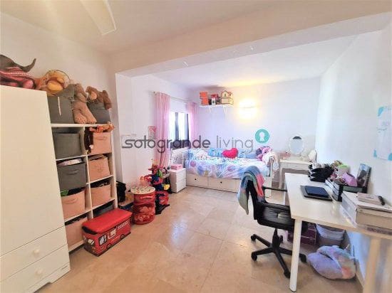 7 soveværelse Finca/Landehus til salg i San Enrique de Guadiaro - € 875.000 (Ref: 7499057)