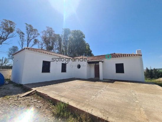 7 soveværelse Finca/Landehus til salg i San Enrique de Guadiaro - € 875.000 (Ref: 7499057)