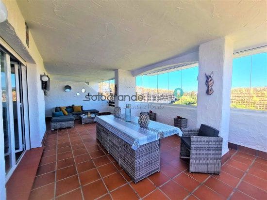 2 chambre Appartement à vendre à La Duquesa / Puerto de la Duquesa, Manilva avec garage - 345 000 € (Ref: 7522300)