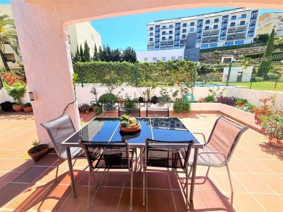 2 chambre Appartement à vendre à La Duquesa / Puerto de la Duquesa avec garage - 345 000 € (Ref: 7522300)