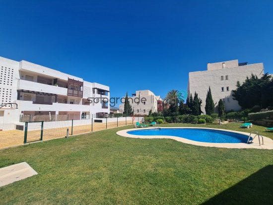 2 chambre Appartement à vendre à La Duquesa / Puerto de la Duquesa avec garage - 345 000 € (Ref: 7522300)