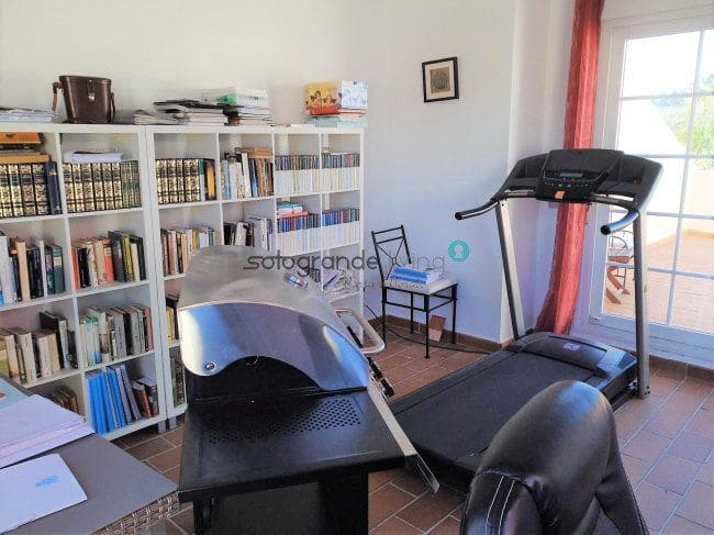 5 soverom Hus til salgs i Sotogrande - € 3 000 (Ref: 7530935)