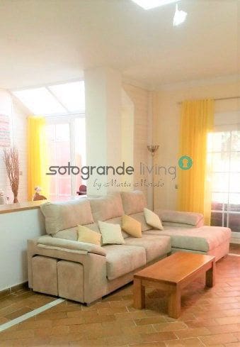 5 soverom Hus til salgs i Sotogrande - € 3 000 (Ref: 7530935)