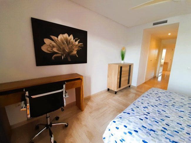 2 sovrum Lägenhet för semesterbostäder i Sotogrande med garage - 1 650 € (Ref: 7589556)