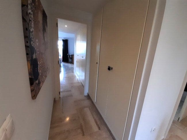 2 sovrum Lägenhet för semesterbostäder i Sotogrande med garage - 1 650 € (Ref: 7589556)