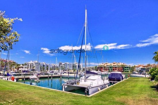 4 soveværelse Byhus til leje i Sotogrande - € 2.800 (Ref: 7634475)