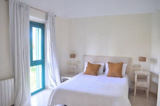 4 slaapkamer Huis voor vakantieverhuur in Sotogrande - € 5.000 (Ref: 7634476)