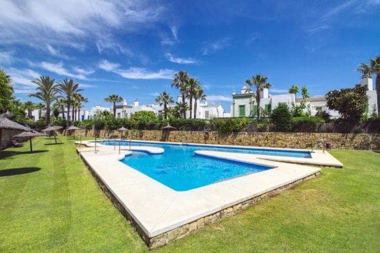 4 slaapkamer Huis voor vakantieverhuur in Sotogrande - € 5.000 (Ref: 7634476)