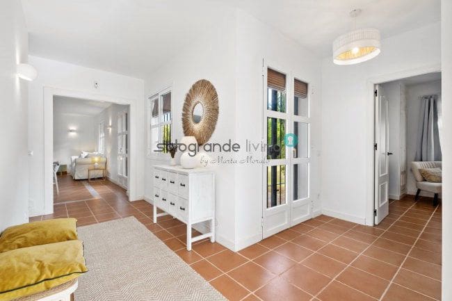 5 makuuhuone Huvila lomavuokrausta paikassa Sotogrande mukana 
autotalli - 3 500 € (Ref: 7640811)