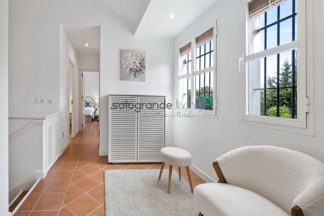 5 makuuhuone Huvila lomavuokrausta paikassa Sotogrande mukana 
autotalli - 3 500 € (Ref: 7640811)