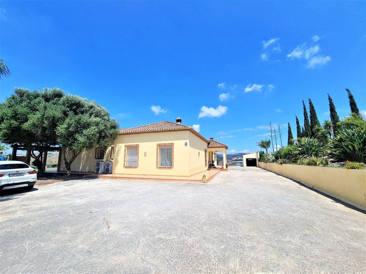 5 bedroom Finca/Country House for sale in San Martin del Tesorillo - € 1,800,000 (Ref: 7707085)