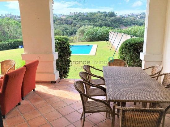 5 chambre Villa/Maison à vendre à Sotogrande Alto, San Roque avec garage - 1 100 000 € (Ref: 7824507)
