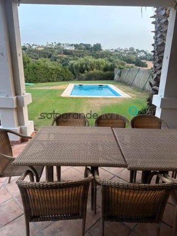 5 chambre Villa/Maison à vendre à Sotogrande Alto, San Roque avec garage - 1 100 000 € (Ref: 7824507)