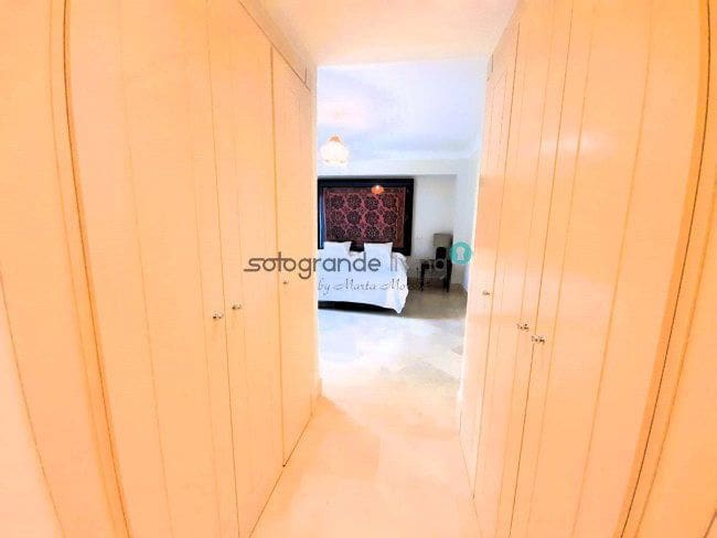 3 soveværelse Lejlighed til leje i Sotogrande med garage - € 2.000 (Ref: 7880139)