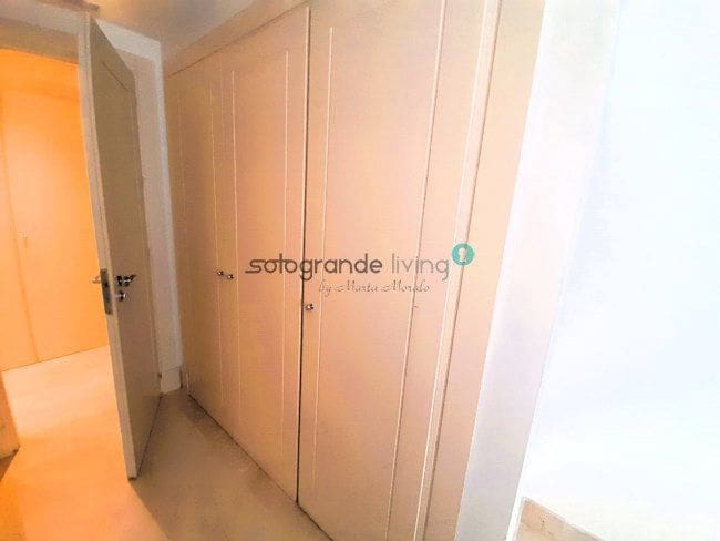 3 soveværelse Lejlighed til leje i Sotogrande med garage - € 2.000 (Ref: 7880139)