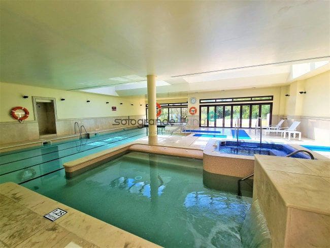 3 soverom Leilighet til leie i Sotogrande med svømmebasseng garasje - € 3 500 (Ref: 7903069)