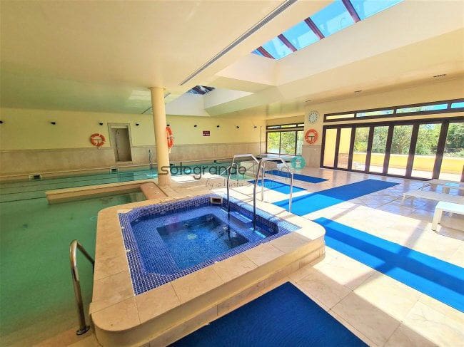 3 soverom Leilighet til leie i Sotogrande med svømmebasseng garasje - € 3 500 (Ref: 7903069)