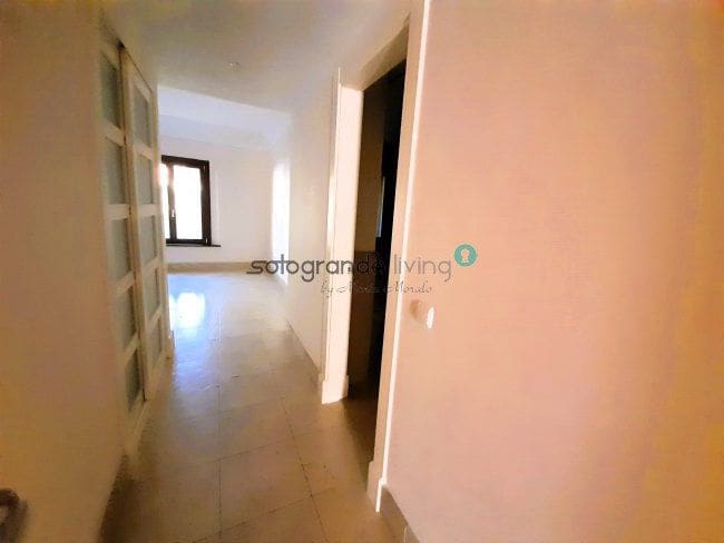 3 soverom Leilighet til leie i Sotogrande med svømmebasseng garasje - € 3 500 (Ref: 7903069)